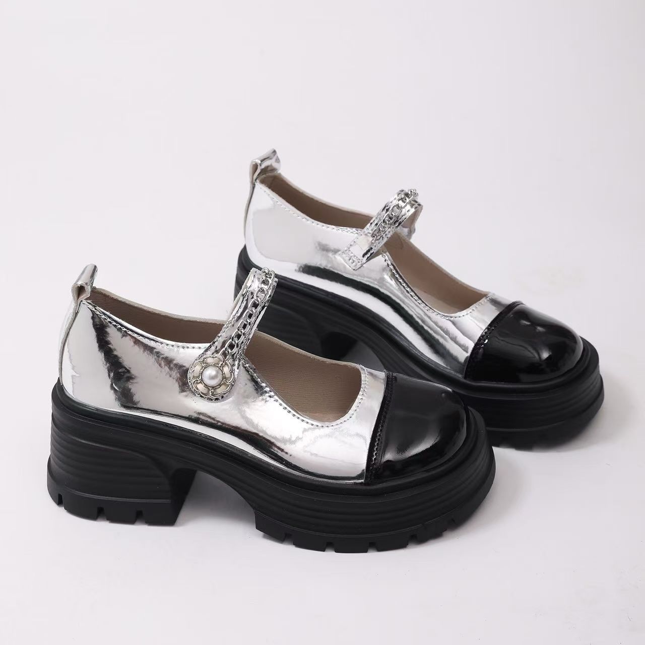 French Mary Jane shoes women s British style retro small leather shoes 2025 summer new small fragrant style temperament platform shoes 40
French Mary Jane shoes women s British style retro small leather shoes 2025 summer new small fragrant style temperament platform shoes 40