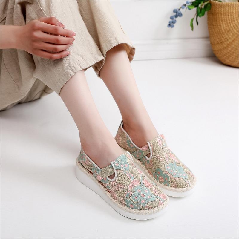 Этнический стиль кружева мода увеличивающая рост дышащая питающая ноги специальная ткань обувь 40 розовый
Этнический стиль кружева мода увеличивающая рост дышащая питающая ноги специальная ткань обувь 40 розовый