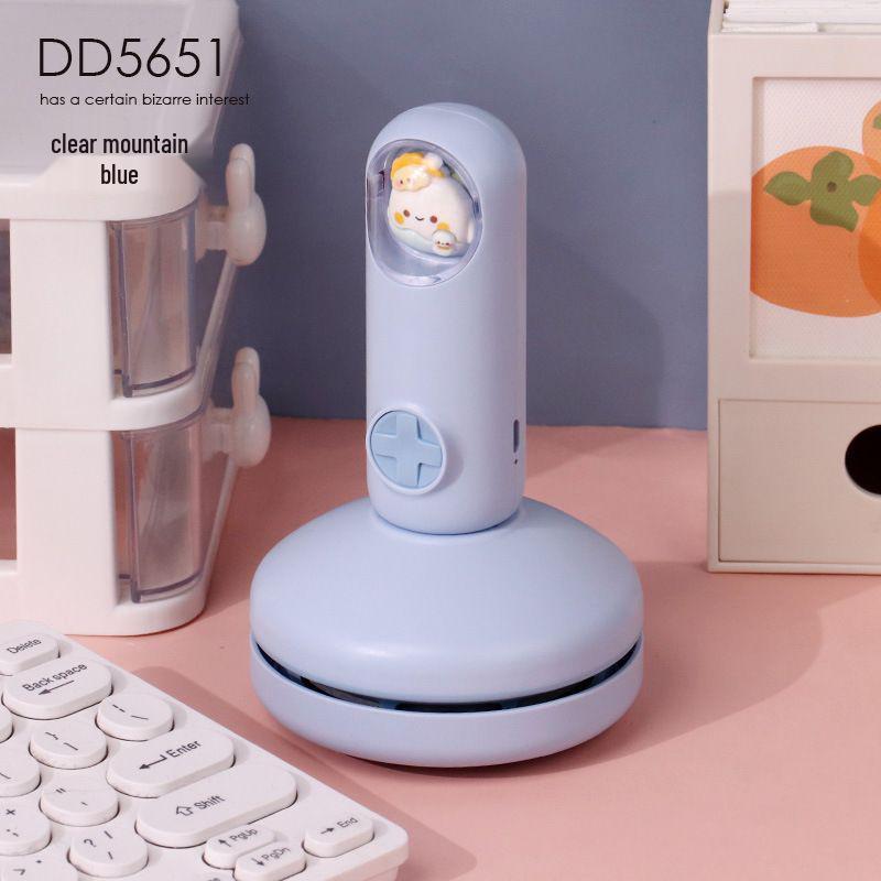 Компактный USB-пылесос с высокой мощностью всасывания и долгим временем работы от аккумулятора для очистки столов, клавиатур и удаления пепла от карандашей
Компактный USB-пылесос с высокой мощностью всасывания и долгим временем работы от аккумулятора для очистки столов, клавиатур и удаления пепла от карандашей