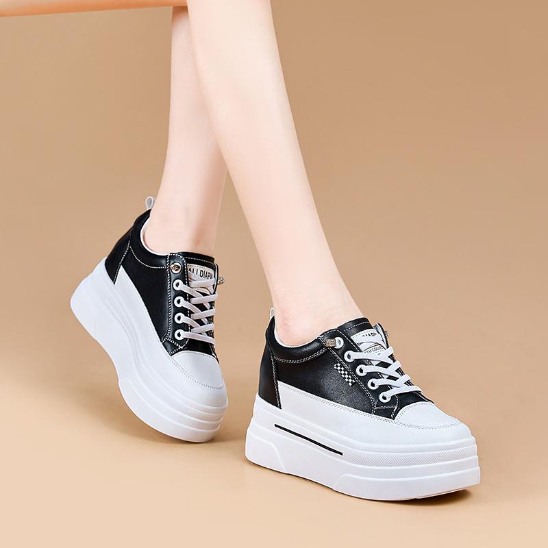 Кожаные маленькие белые туфли женские 2025 осень новые на плоской подошве корейская версия универсальные взрыв удобные без шнуровки маленький размер женские туфли 33 чёрный
Кожаные маленькие белые туфли женские 2025 осень новые на плоской подошве корейская версия универсальные взрыв удобные без шнуровки маленький размер женские туфли 33 чёрный