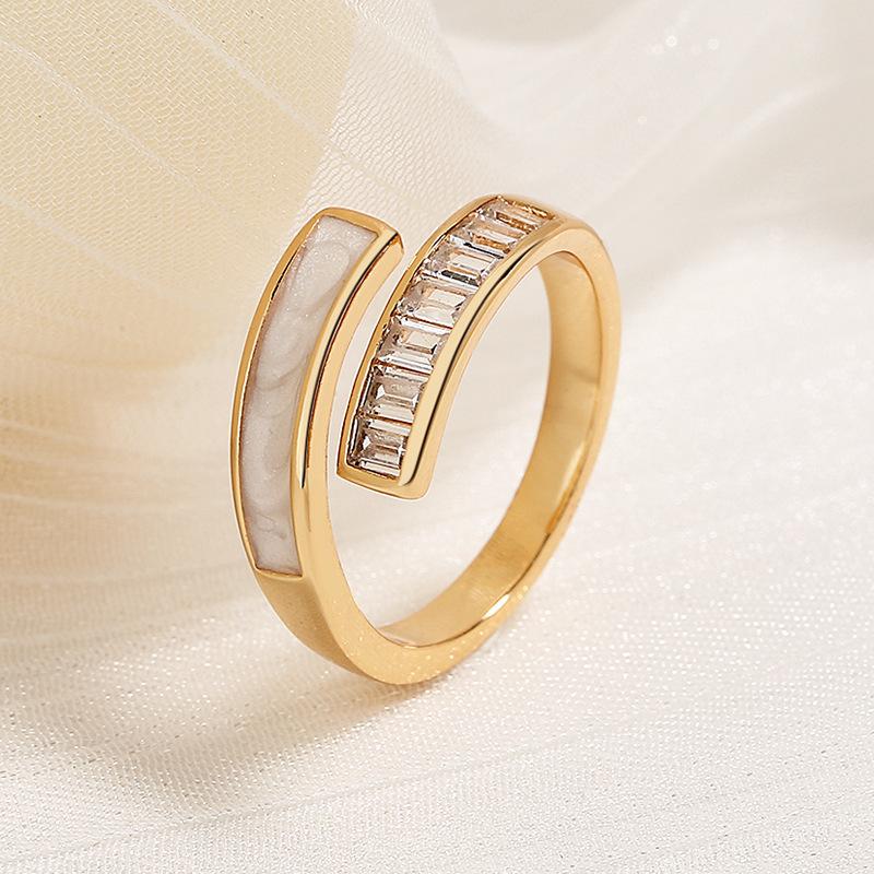 1-piece Exquisite and Fashionable Square Inlaid Zircon Women s Open Ring, Personalized and Trendy Daily Party Zircon Gift resizable
1-piece Exquisite and Fashionable Square Inlaid Zircon Women s Open Ring, Personalized and Trendy Daily Party Zircon Gift resizable