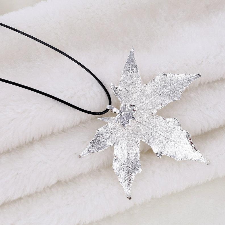 Unique Natural Canada Maple Leaf Zircon Necklace For Women Big Vintage Choker Pendant Real Leaf Necklaces Gold Copper Color медный
Unique Natural Canada Maple Leaf Zircon Necklace For Women Big Vintage Choker Pendant Real Leaf Necklaces Gold Copper Color медный