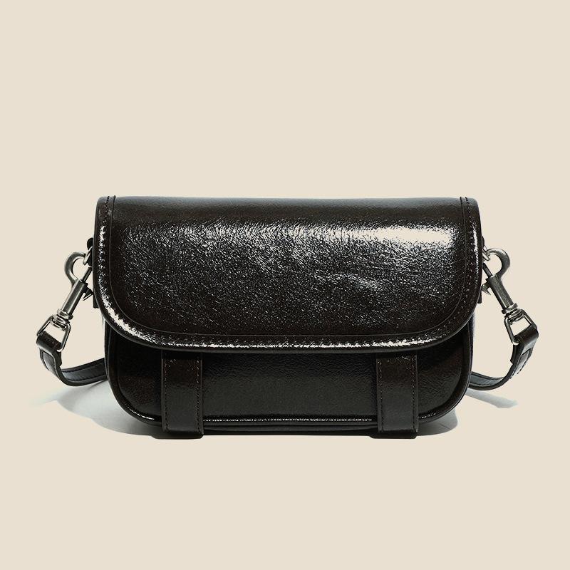 Minimalist New Men s Bag, Mini Small Bag, High-end Handheld Soft Leather Shoulder Bag 18*6*11.5 чорний
Minimalist New Men s Bag, Mini Small Bag, High-end Handheld Soft Leather Shoulder Bag 18*6*11.5 чорний