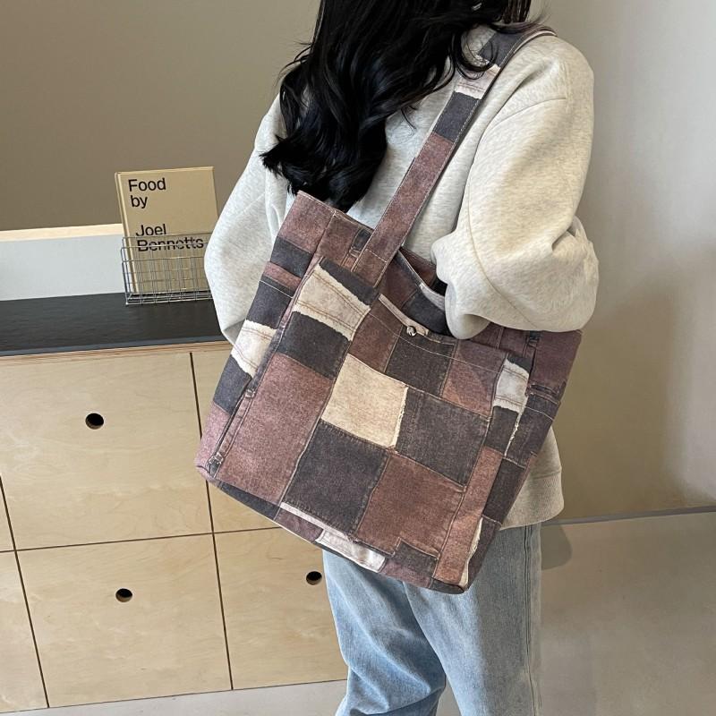 Fashionable Large-capacity Contrasting Shoulder Bag All-match New Spliced Tote Casual Commuting Handbag фіолетовий
Fashionable Large-capacity Contrasting Shoulder Bag All-match New Spliced Tote Casual Commuting Handbag фіолетовий
