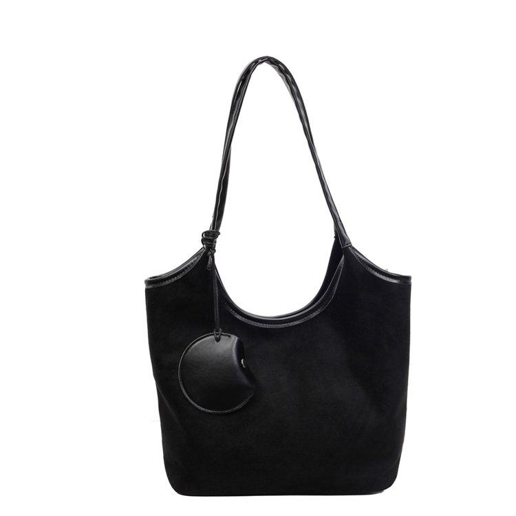 New Autumn Winter Hobo Tote Shoulder Bag Leather Shopping Commuting Bag Versatile Handbag with Interior Zipper Pocket for Women
New Autumn Winter Hobo Tote Shoulder Bag Leather Shopping Commuting Bag Versatile Handbag with Interior Zipper Pocket for Women