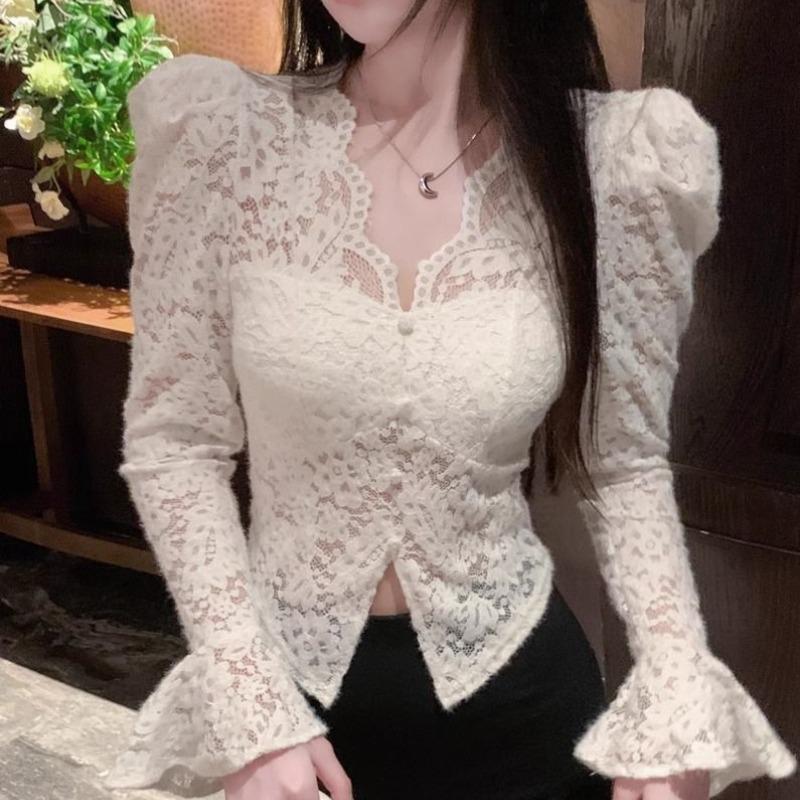 Women s Spring Autumn New Fashionable Elegant V-neck Pullover Long sleeved Bottom Shirt Casual Versatile Western Commuter Tops S чёрный
Women s Spring Autumn New Fashionable Elegant V-neck Pullover Long sleeved Bottom Shirt Casual Versatile Western Commuter Tops S чёрный