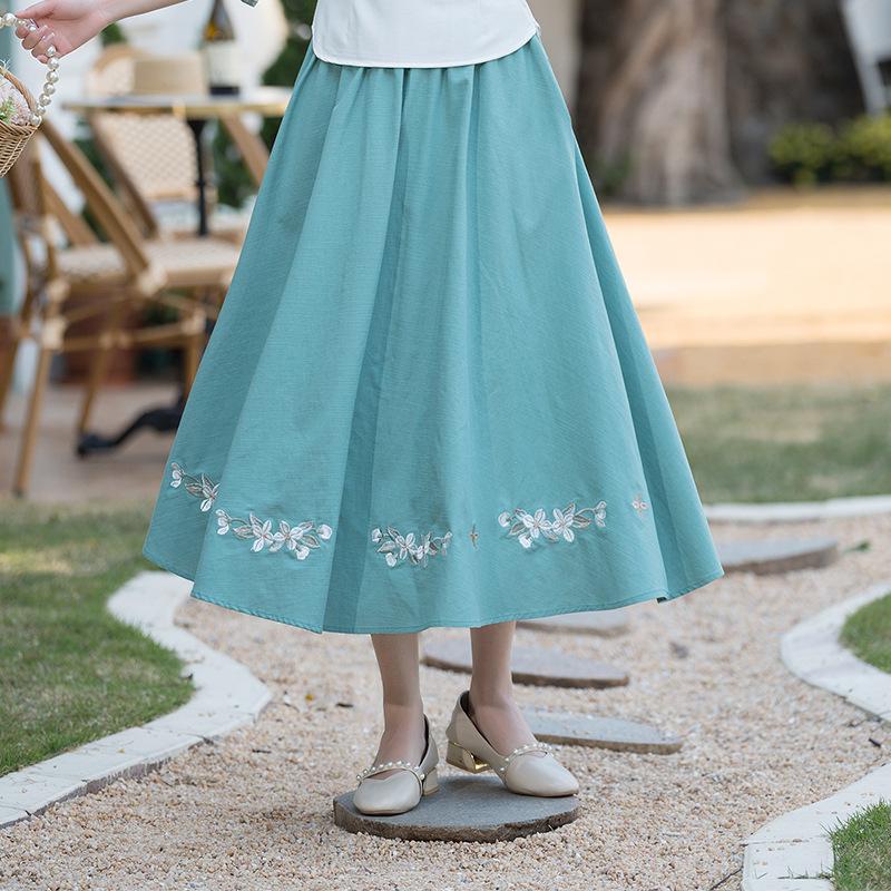 2025 Spring/Summer Women s Ethnic Retro Cotton Linen Embroidered Midi Skirt - Elastic Waist One Size
2025 Spring/Summer Women s Ethnic Retro Cotton Linen Embroidered Midi Skirt - Elastic Waist One Size