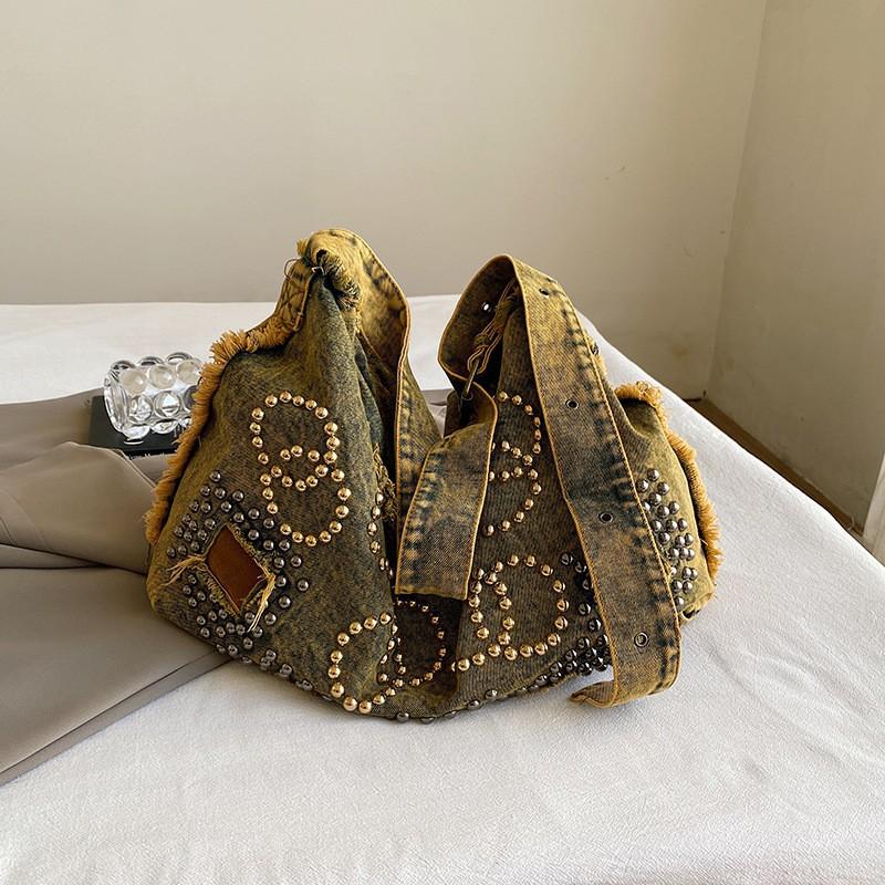 Large-capacity Casual Commuting Cross-body Bag Washed Old Denim Tote Niche Rivet Shoulder зелений
Large-capacity Casual Commuting Cross-body Bag Washed Old Denim Tote Niche Rivet Shoulder зелений