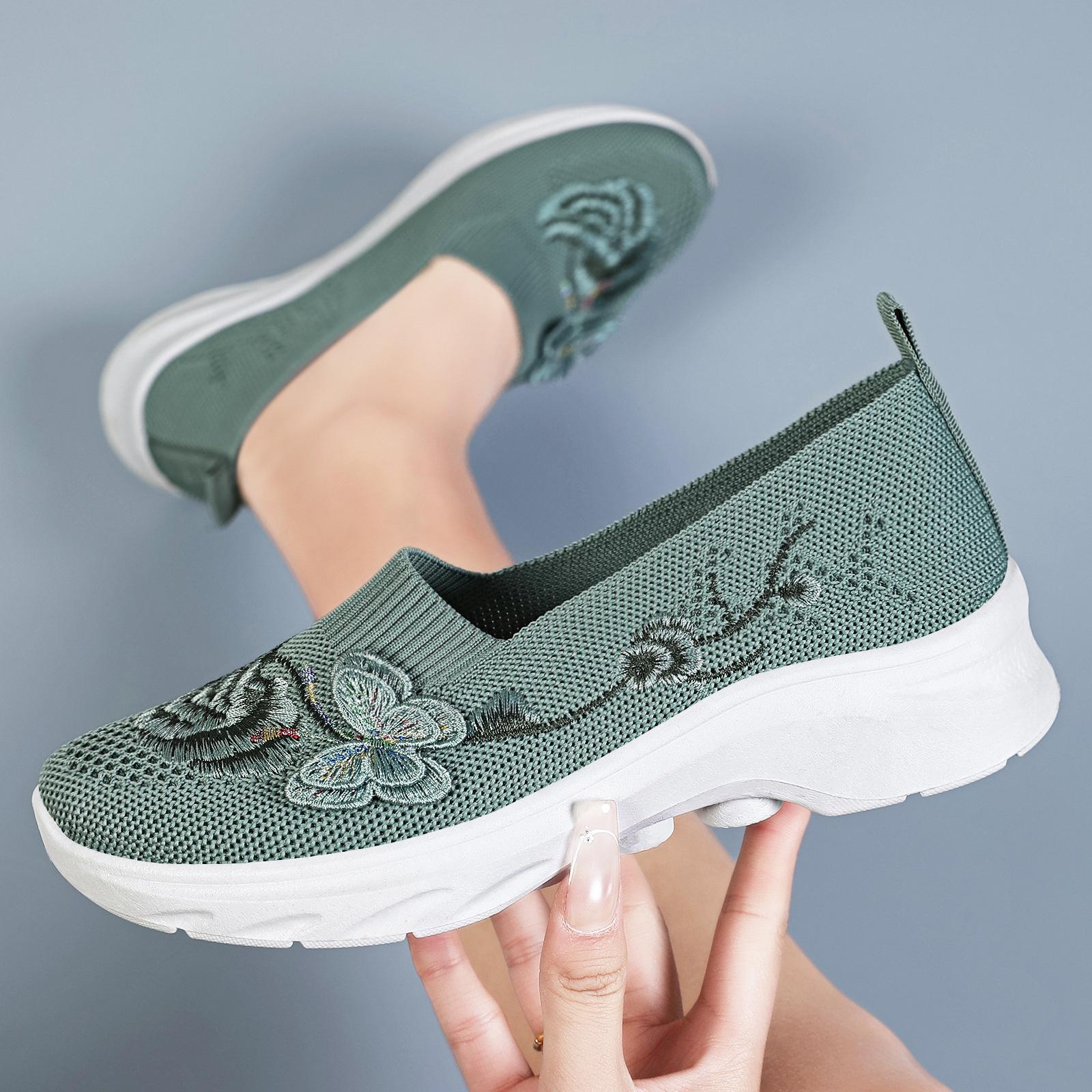Women s Slip-On Old Beijing Cloth Shoes - Comfortable & Soft Sole for Middle-aged & Elderly Walking 42
Women s Slip-On Old Beijing Cloth Shoes - Comfortable & Soft Sole for Middle-aged & Elderly Walking 42