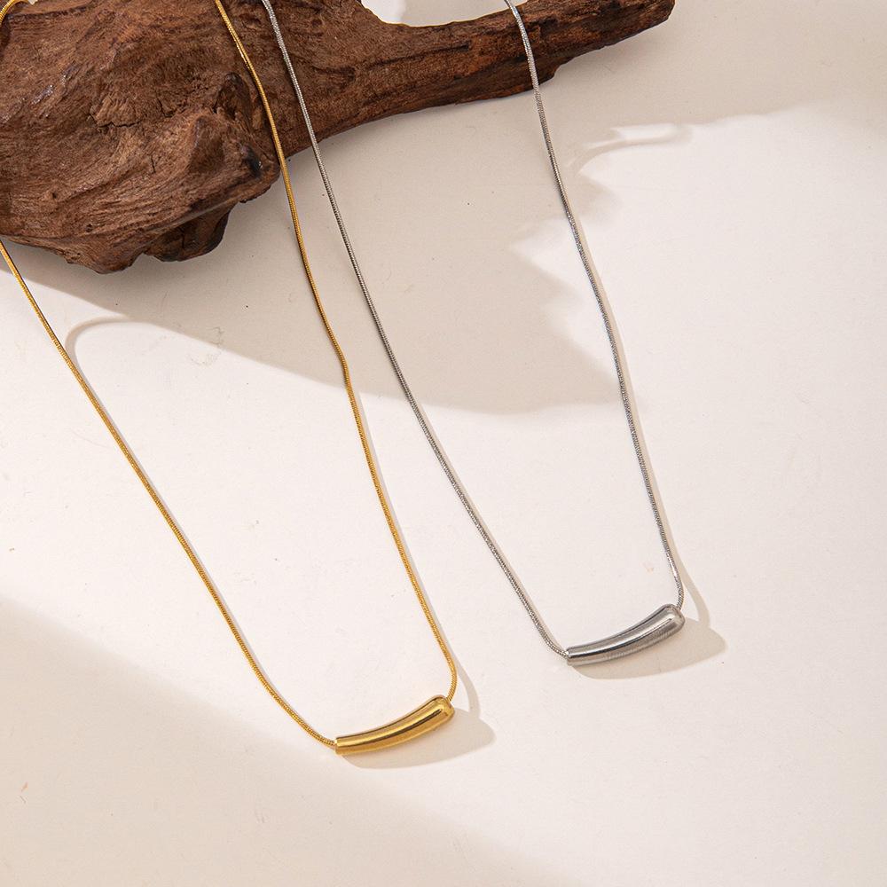 Minimalist ins versatile niche design small eggplant pendant high sense geometric chic necklace
Minimalist ins versatile niche design small eggplant pendant high sense geometric chic necklace
