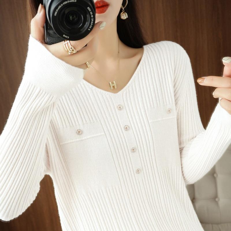Весенне-осенний новый женский свитер с низким вырезом, женский свитер с V-образным вырезом, с пряжкой, из вязаного бархата Энди, базовая модель, женская партия XXL белый
Весенне-осенний новый женский свитер с низким вырезом, женский свитер с V-образным вырезом, с пряжкой, из вязаного бархата Энди, базовая модель, женская партия XXL белый