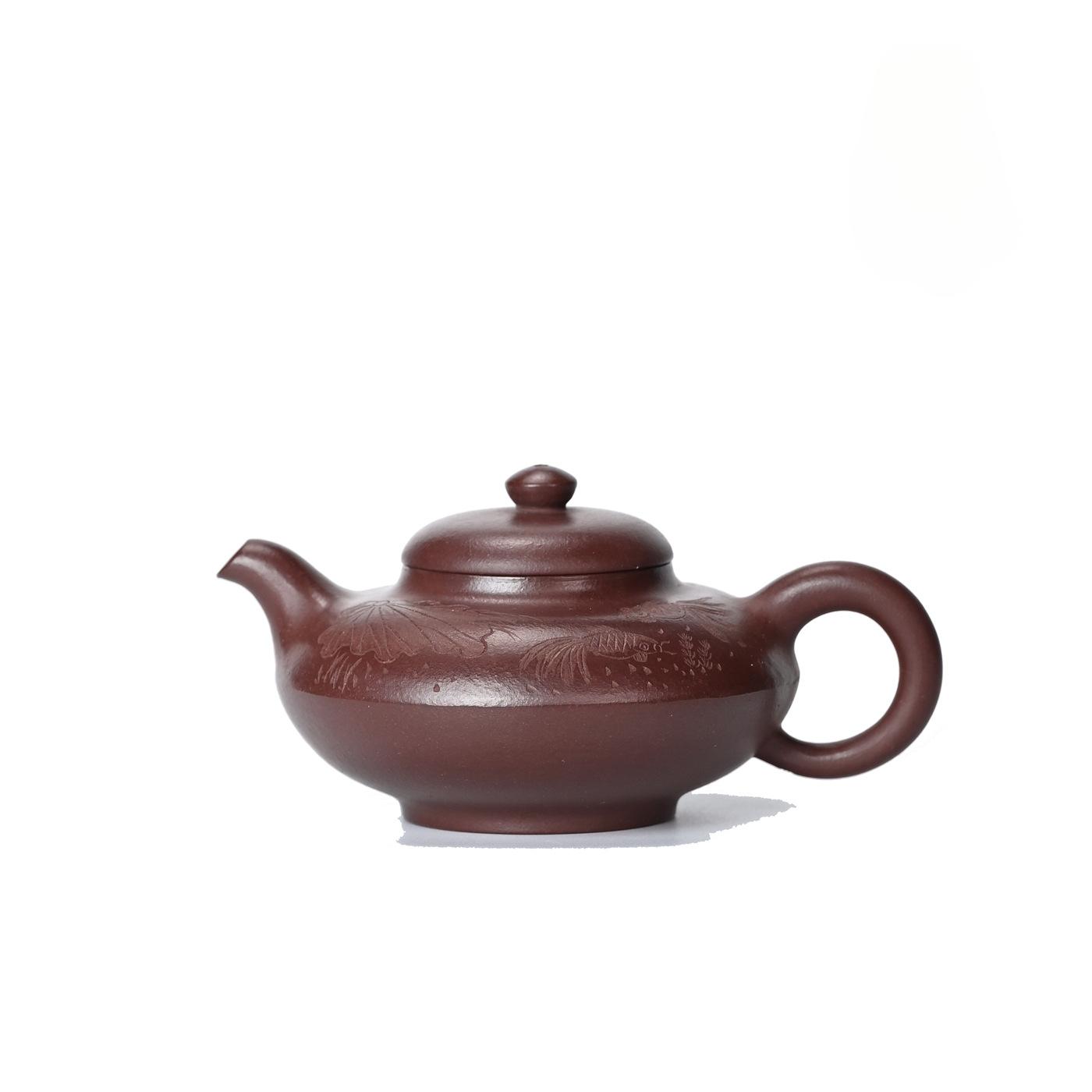 220ml Retro Yixing Purple Clay Teapots Famous Master Handmade Fish Pot Raw Ore Mud Kettle Chinese Zisha Tea Set Ornaments Gift
220ml Retro Yixing Purple Clay Teapots Famous Master Handmade Fish Pot Raw Ore Mud Kettle Chinese Zisha Tea Set Ornaments Gift