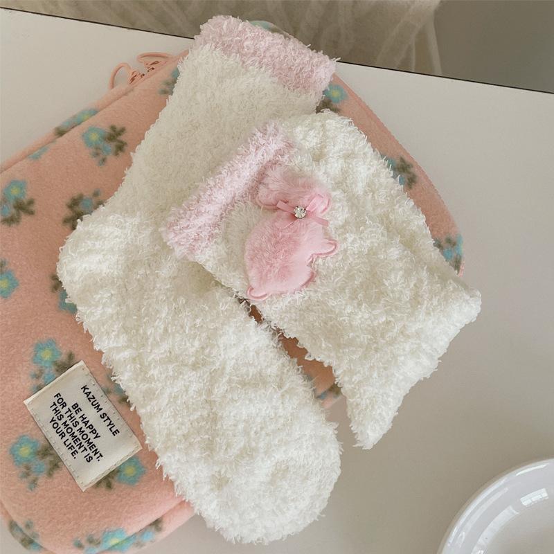 5pair Soft Waxy Thickened Jewelry Coral Fleece Socks Women S Fleece Without Hair Loss Confinement Socks Cartoon Japanese Home Sleep Socks Women one size
5pair Soft Waxy Thickened Jewelry Coral Fleece Socks Women S Fleece Without Hair Loss Confinement Socks Cartoon Japanese Home Sleep Socks Women one size