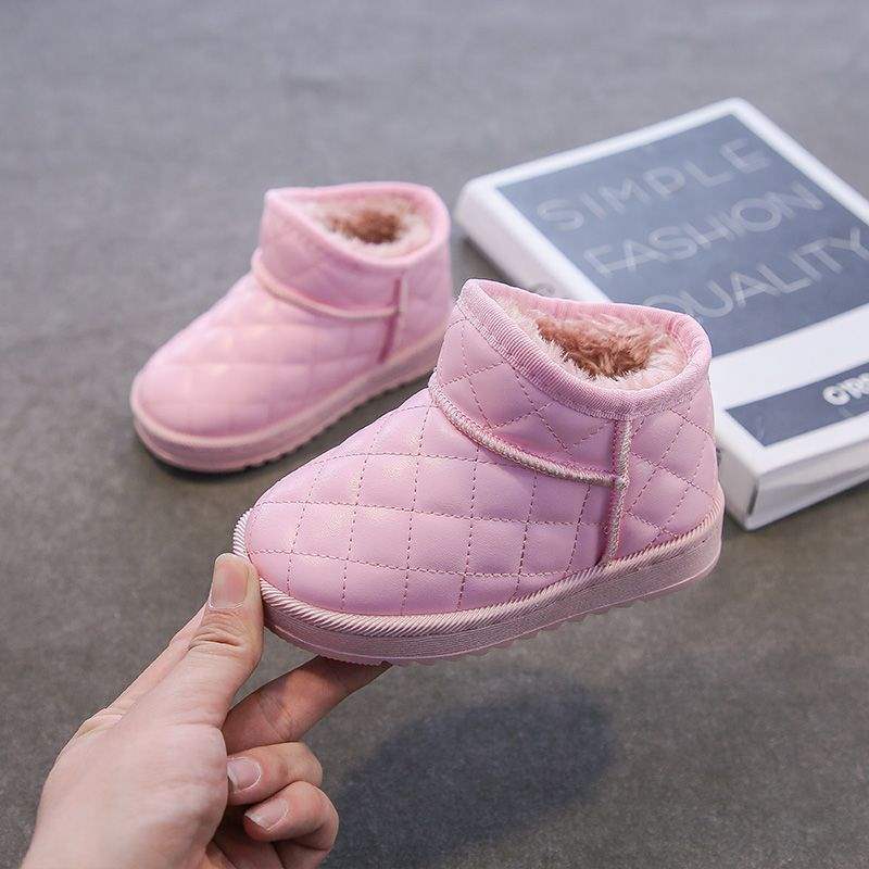 Autumn and winter new Korean version of children s snow boots leather waterproof thickened warm girls boots boys non-slip cotton classmates 27 yards inner length 17.5 cm
Autumn and winter new Korean version of children s snow boots leather waterproof thickened warm girls boots boys non-slip cotton classmates 27 yards inner length 17.5 cm