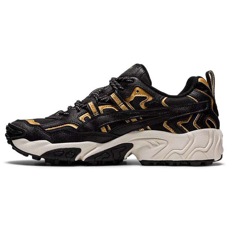 Новые Asics Gel Nandi Black Gold 1201A175-001 38
Новые Asics Gel Nandi Black Gold 1201A175-001 38