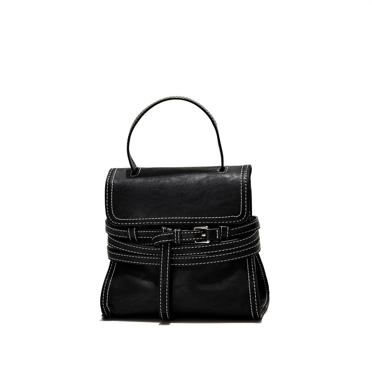 2025 Winter New Fashion Handbag for Women, Niche Design with a Sense of Sophistication, Belt Decoration, Single Shoulder Crossbody Small Square Bag 19*10*18CM чёрный
2025 Winter New Fashion Handbag for Women, Niche Design with a Sense of Sophistication, Belt Decoration, Single Shoulder Crossbody Small Square Bag 19*10*18CM чёрный
