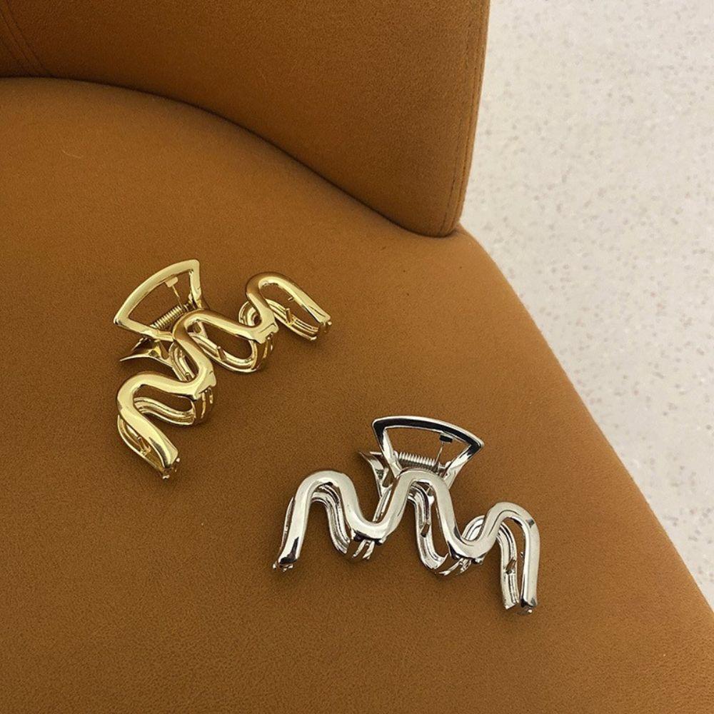 Jewlry Geometric Headwear Korean Style Hairpin Women Shark Clip Hair Accessories Hair Grabbing Claw золотой
Jewlry Geometric Headwear Korean Style Hairpin Women Shark Clip Hair Accessories Hair Grabbing Claw золотой
