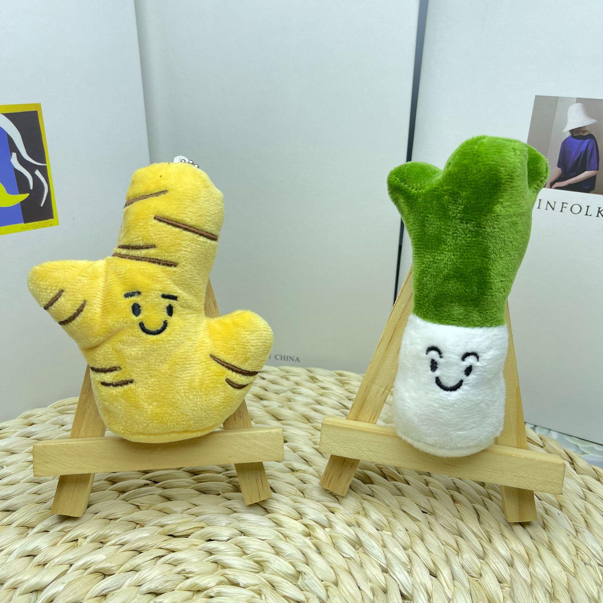 Cartoon Plush Onion, Ginger, Garlic, and Chili Keychain Dolls – Cute and Funny Claw Machine Accessories 8-14cm
Cartoon Plush Onion, Ginger, Garlic, and Chili Keychain Dolls – Cute and Funny Claw Machine Accessories 8-14cm