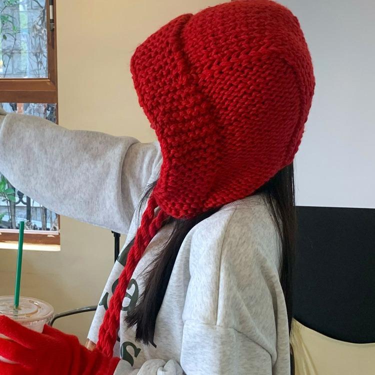 Autumn and winter straps Little Red Riding Hood women s thickened warm knitted hat fashionable face small ear protector wool hat Adult (55-60cm) червоний
Autumn and winter straps Little Red Riding Hood women s thickened warm knitted hat fashionable face small ear protector wool hat Adult (55-60cm) червоний