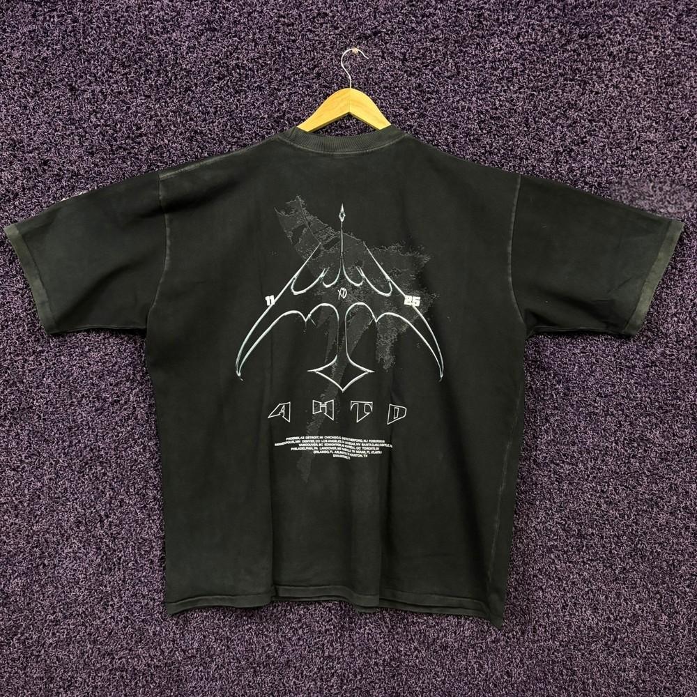The Weeknd AHTD Bow and Arrow Complex Pop Up Tshirt size extra large Unisex T-Shirt L
The Weeknd AHTD Bow and Arrow Complex Pop Up Tshirt size extra large Unisex T-Shirt L