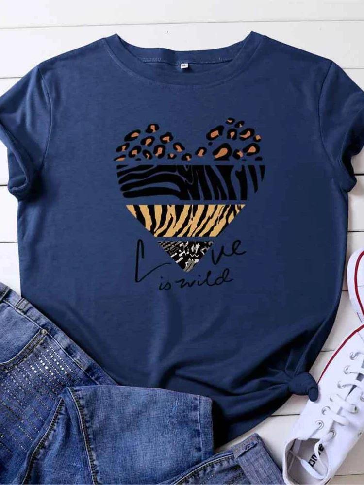 Любовь - это дикий леопардовый принт в виде сердца, женская футболка с коротким рукавом, круглым вырезом, свободная, женская футболка, женская футболка, топы, camisetas mujer XXXL темно-синий
Любовь - это дикий леопардовый принт в виде сердца, женская футболка с коротким рукавом, круглым вырезом, свободная, женская футболка, женская футболка, топы, camisetas mujer XXXL темно-синий
