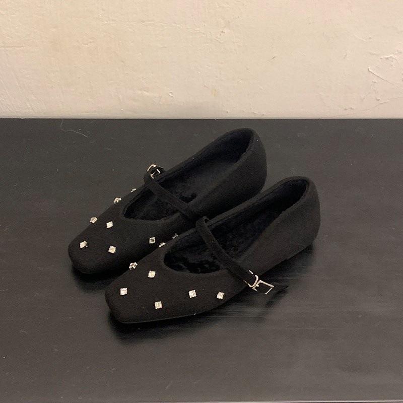 Square head shallow mouth velvet single shoes Mary Jane shoes Rhinestone fluffy shoes retro 40 чорний
Square head shallow mouth velvet single shoes Mary Jane shoes Rhinestone fluffy shoes retro 40 чорний