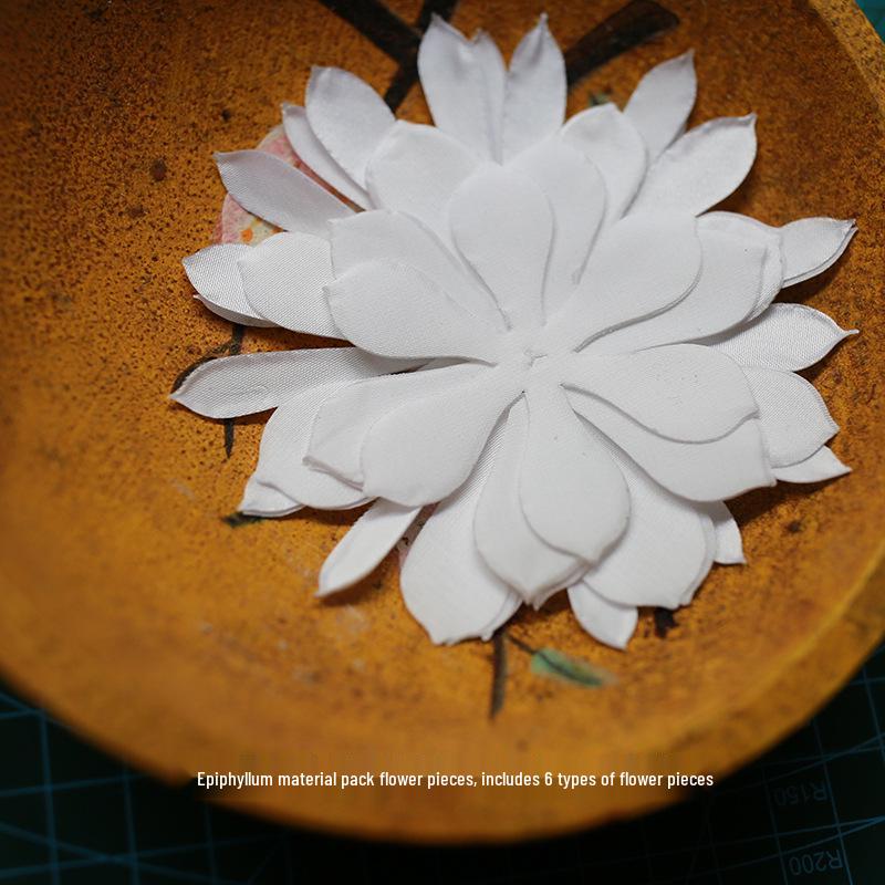 Epiphyllum Headdress Material Kit: Hot Stamping Handmade Silk Flowers, Hand-Dyed Cloth Flower DIY Accessories 8 types - 16 pieces for 6-minute dolls
Epiphyllum Headdress Material Kit: Hot Stamping Handmade Silk Flowers, Hand-Dyed Cloth Flower DIY Accessories 8 types - 16 pieces for 6-minute dolls