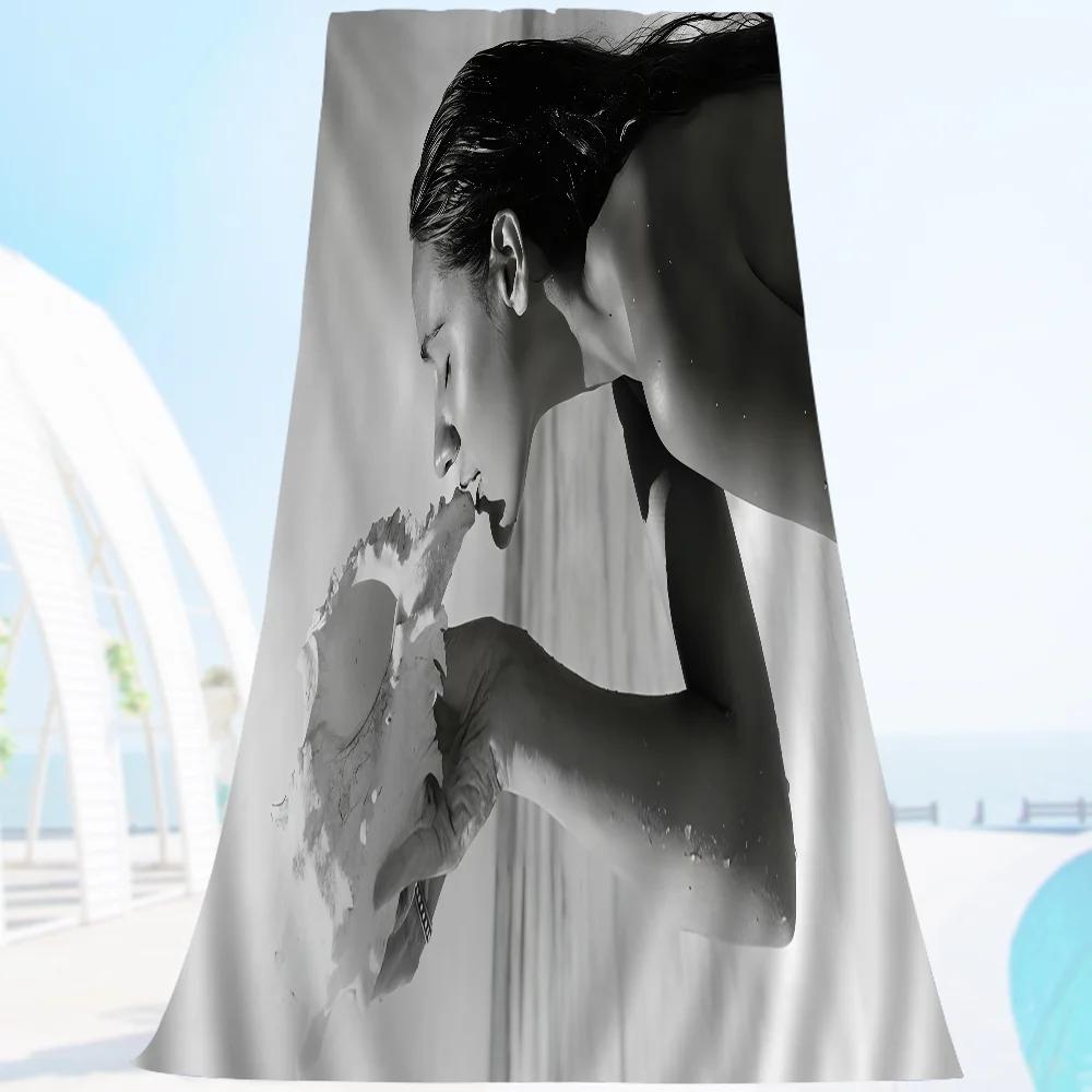 Black And White Sexy Woman Beach Towel Cartoon Cute Summer Kids Large Bath Pool Beach Towel Microfiber Absorbent W30*H60(CM)
Black And White Sexy Woman Beach Towel Cartoon Cute Summer Kids Large Bath Pool Beach Towel Microfiber Absorbent W30*H60(CM)
