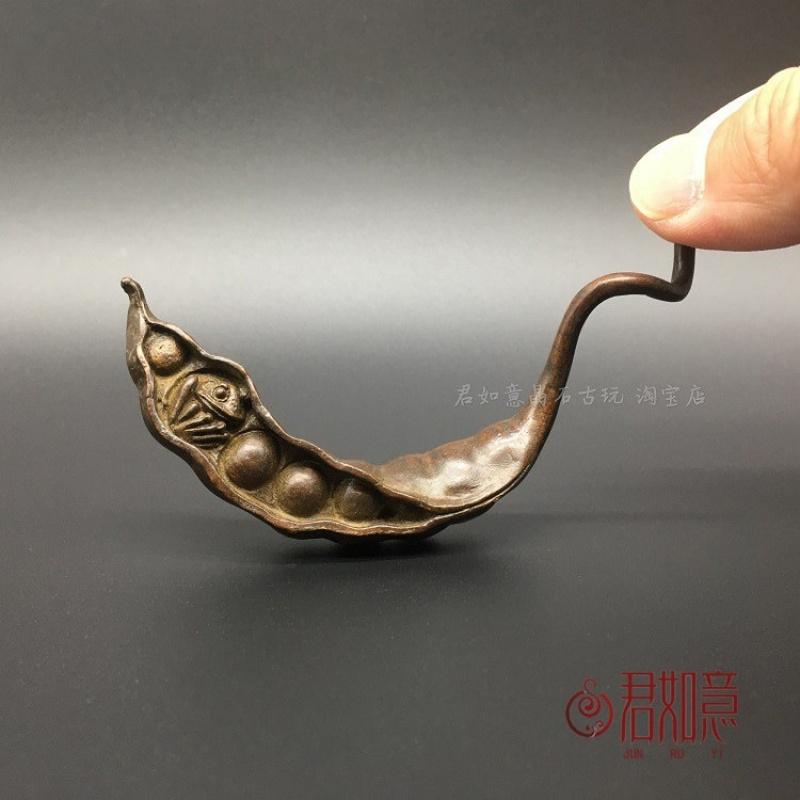 Solid Long Pea Pod Small Ornament Golden Toad Copper Bean Handle Tea Pet CHINA
Solid Long Pea Pod Small Ornament Golden Toad Copper Bean Handle Tea Pet CHINA