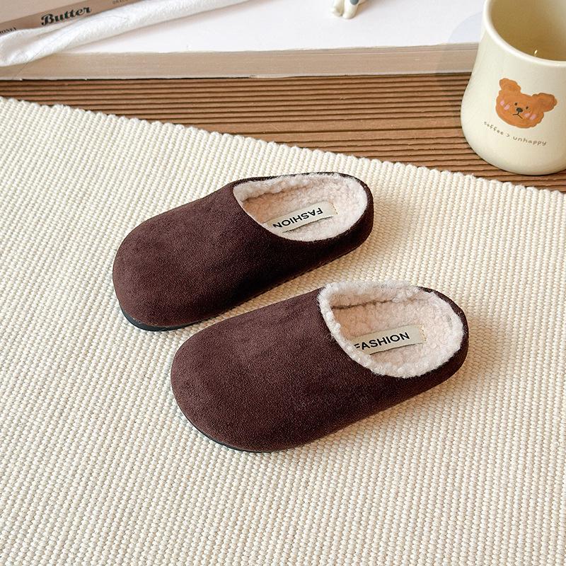 Children s fleece-lined thickened slippers for autumn and winter, boys indoor slippers, girls leopard print outdoor cotton slippers 23-25Code one hand3Double коричневий
Children s fleece-lined thickened slippers for autumn and winter, boys indoor slippers, girls leopard print outdoor cotton slippers 23-25Code one hand3Double коричневий