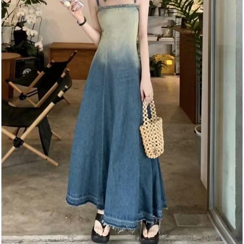 Women s Gradient Denim Frayed Strappy Summer A-Line Retro Waist-Cinching Long Dress S (Recommended for under 100 lbs)
Women s Gradient Denim Frayed Strappy Summer A-Line Retro Waist-Cinching Long Dress S (Recommended for under 100 lbs)