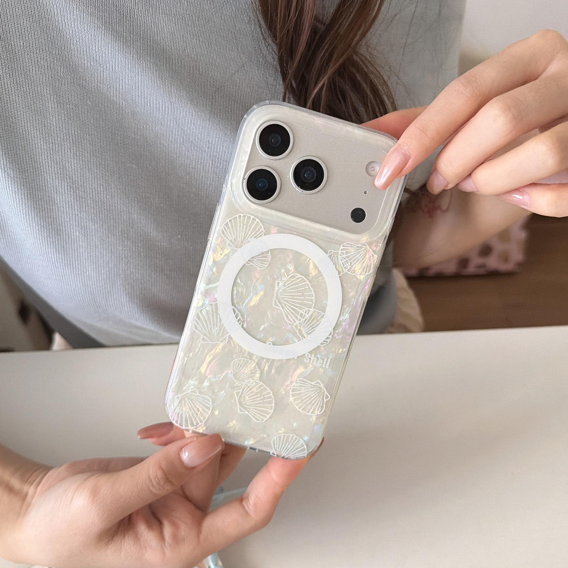 Aesthetic Line Shell Mirror Case for iPhone 17 Pro Max/17/16/15 iPhone 14
Aesthetic Line Shell Mirror Case for iPhone 17 Pro Max/17/16/15 iPhone 14