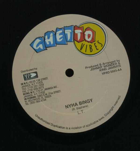 12inch Record MAD COBRA L.T. 3 Selassie I Rule Nyha Bingy VPRD5563 Ghetto Vibes 1994 US Reggae Ska Dub Used
12inch Record MAD COBRA L.T. 3 Selassie I Rule Nyha Bingy VPRD5563 Ghetto Vibes 1994 US Reggae Ska Dub Used