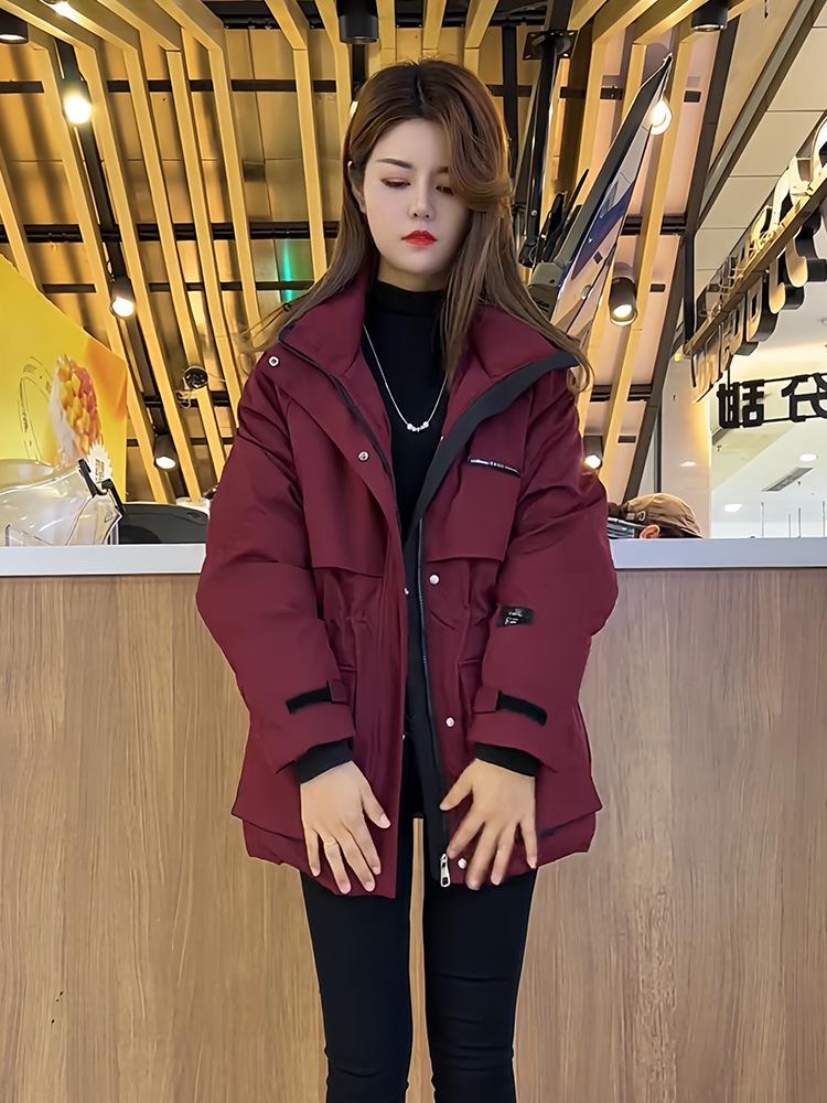 Зимнее пальто средней длины в корейском стиле, приталенное, 2024 - Теплое, на хлопковой подкладке, модная рабочая одежда. XL красный
Зимнее пальто средней длины в корейском стиле, приталенное, 2024 - Теплое, на хлопковой подкладке, модная рабочая одежда. XL красный