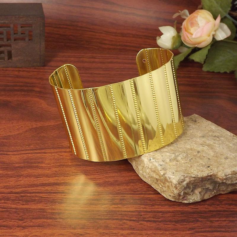 Handmade Miao Silver Ethnic Patterned Bangles
Handmade Miao Silver Ethnic Patterned Bangles