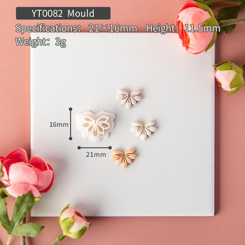 Retro Flower Shape Soft Pottery Cutting Die DIY Creative Jewelry Pendant Mini Hand Tool
Retro Flower Shape Soft Pottery Cutting Die DIY Creative Jewelry Pendant Mini Hand Tool