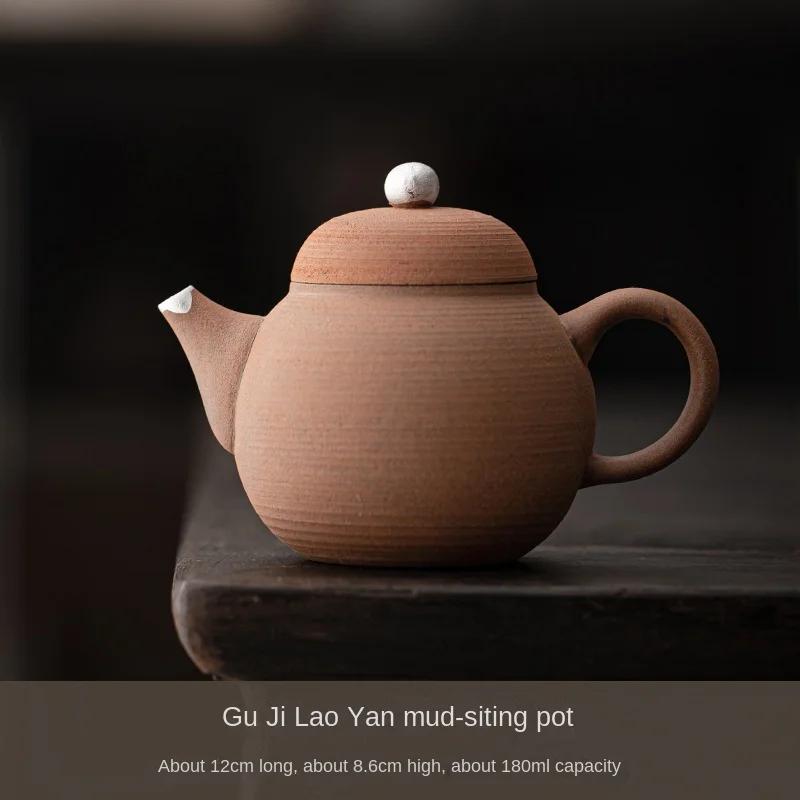 Empty Zhai Old Rock Clay Siting Teapot Japanese Style Coarse Pottery Handmade Silver Gilded Household Tea Kettle Tea Infuser
Empty Zhai Old Rock Clay Siting Teapot Japanese Style Coarse Pottery Handmade Silver Gilded Household Tea Kettle Tea Infuser