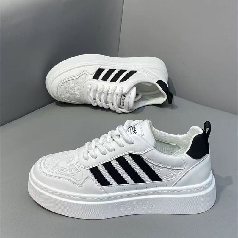 Летняя мужская обувь, повседневная, дышащая, маленькая белая обувь, весеннее пополнение 2025 года, новая спортивная обувь на толстой подошве, супер мягкая, легкая, мужская обувь для сноуборда 44 светло-серый
Летняя мужская обувь, повседневная, дышащая, маленькая белая обувь, весеннее пополнение 2025 года, новая спортивная обувь на толстой подошве, супер мягкая, легкая, мужская обувь для сноуборда 44 светло-серый