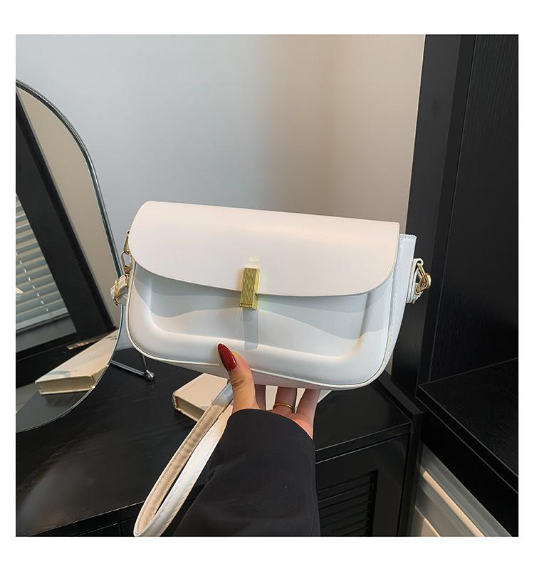 Корейська версія ретро сумка під пахвами літня жіноча сумка 2024 в іноземному стилі маленька квадратна сумка модна однотонна сумка через плече білий
Корейська версія ретро сумка під пахвами літня жіноча сумка 2024 в іноземному стилі маленька квадратна сумка модна однотонна сумка через плече білий