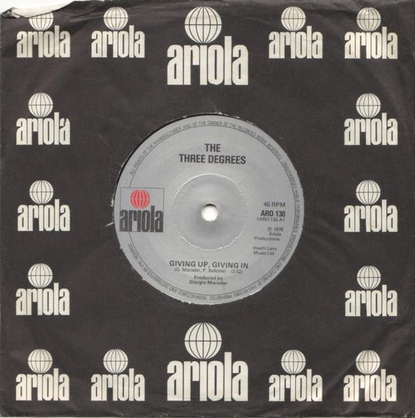 7inch Record THREE DEGREES - Giving Up, Giving In ARO130 Ariola 1978 UK Soul/Funk Used
7inch Record THREE DEGREES - Giving Up, Giving In ARO130 Ariola 1978 UK Soul/Funk Used
