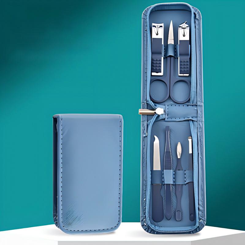 Professional Nail Clippers and Nail Care Kit with Zippered Pouch: Stainless Steel Nail Clippers, Ear Pick, and Nail File. синій
Professional Nail Clippers and Nail Care Kit with Zippered Pouch: Stainless Steel Nail Clippers, Ear Pick, and Nail File. синій