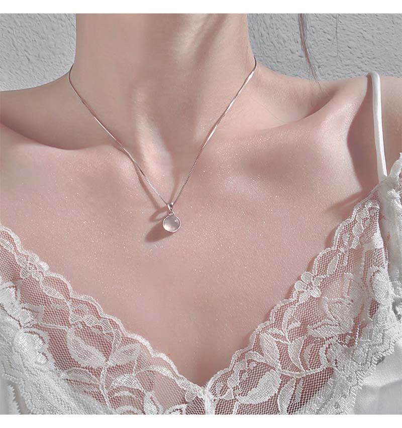 Белое кварцитовое ожерелье, роскошное нежное овальное опаловое ожерелье с подвеской на ключицу для женщин, индивидуальный воротник, ювелирные изделия, аксессуары серебряный
Белое кварцитовое ожерелье, роскошное нежное овальное опаловое ожерелье с подвеской на ключицу для женщин, индивидуальный воротник, ювелирные изделия, аксессуары серебряный