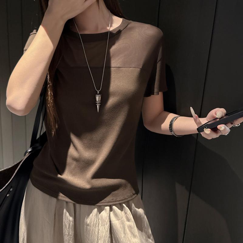 Design sense mesh stitching front shoulder short-sleeved t-shirt women wear summer top inside and outside round neck Korean bottoming shirt Xl (suitable for weight 65-75kg ) темно-коричневого кольору
Design sense mesh stitching front shoulder short-sleeved t-shirt women wear summer top inside and outside round neck Korean bottoming shirt Xl (suitable for weight 65-75kg ) темно-коричневого кольору