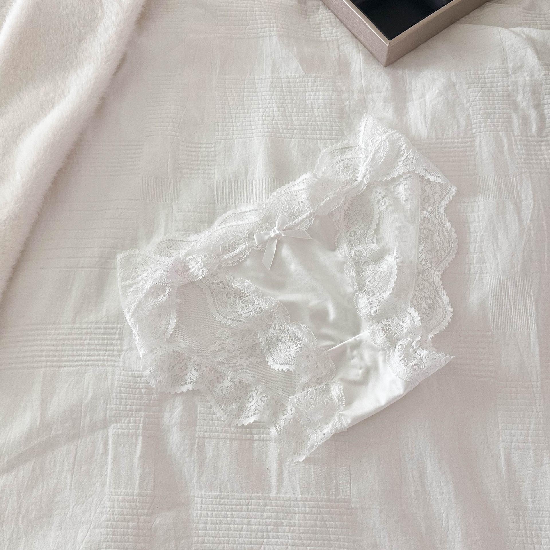 Tipsy Sweetheart French Satin Lace Panties: Low Waist, Breathable Cotton Crotch, Perfect for Summer. M (40-50 kg) білий
Tipsy Sweetheart French Satin Lace Panties: Low Waist, Breathable Cotton Crotch, Perfect for Summer. M (40-50 kg) білий
