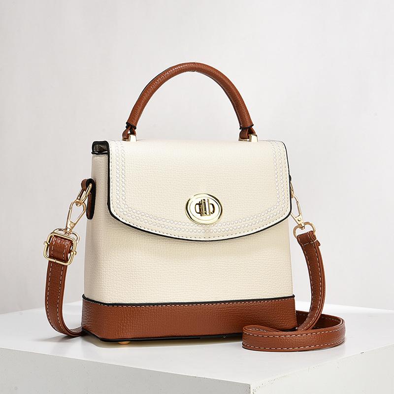 Bag women s new niche design texture shoulder bag fashion trend handbag practical messenger bag 18*9.5*18*7
Bag women s new niche design texture shoulder bag fashion trend handbag practical messenger bag 18*9.5*18*7