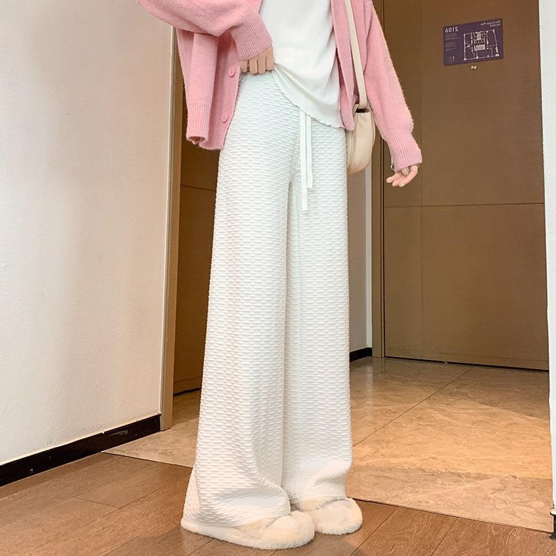 Casual trousers women s high waist and thin lazy bubble soft waxy knitted pants lace-up loose and vertical wide-leg floor-mopping pants One Size белый
Casual trousers women s high waist and thin lazy bubble soft waxy knitted pants lace-up loose and vertical wide-leg floor-mopping pants One Size белый