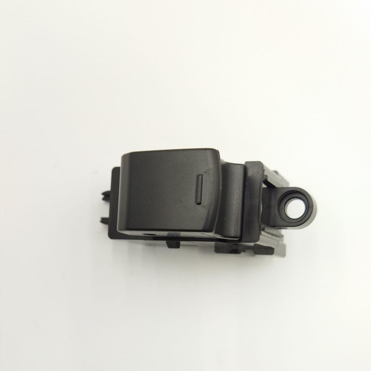 6P Lift Switch for Teana 08/Teana 04: Front Right/Rear Left/Rear Right 25411-JD000-MEG
6P Lift Switch for Teana 08/Teana 04: Front Right/Rear Left/Rear Right 25411-JD000-MEG