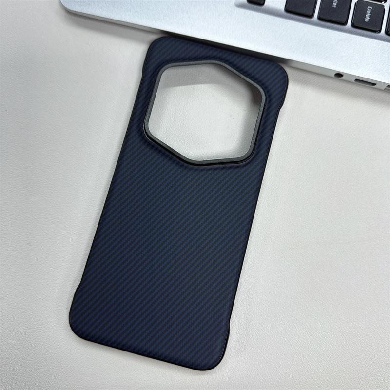 Applicable to Honor Magic7RSR borderless magnetic mobile phone case carbon fiber plain leather drop-proof protective case honor 300pro/300ultra синій
Applicable to Honor Magic7RSR borderless magnetic mobile phone case carbon fiber plain leather drop-proof protective case honor 300pro/300ultra синій