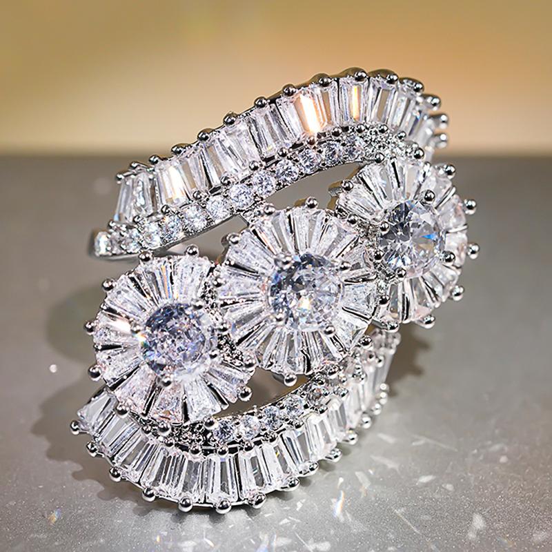 Huitan Gorgeous Blue/White Cubic Zirconia Rings for Women Elegant Wedding Band Accessories Sparkling Lady Engagement Zircon 6
Huitan Gorgeous Blue/White Cubic Zirconia Rings for Women Elegant Wedding Band Accessories Sparkling Lady Engagement Zircon 6