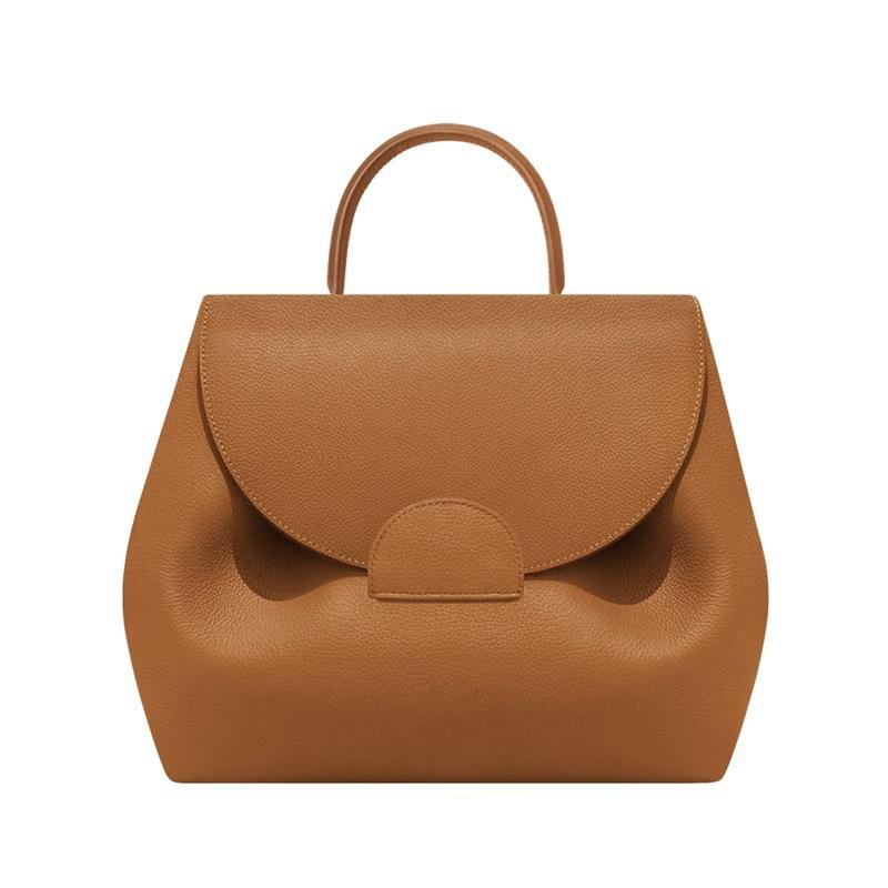 A Niche Design Camel Lychee Cowhide Spliced Hand-held Crossbody Bag with gift box
A Niche Design Camel Lychee Cowhide Spliced Hand-held Crossbody Bag with gift box